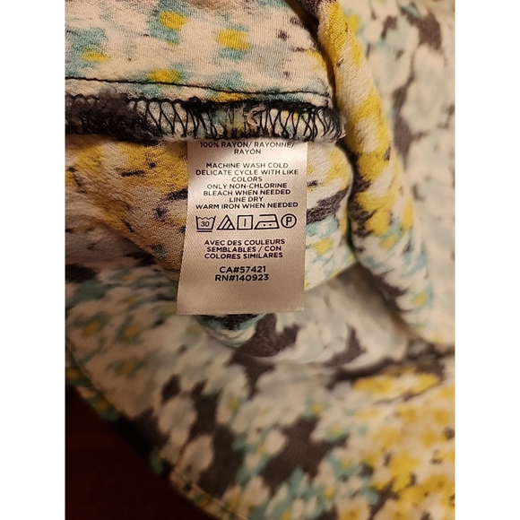 LOFT Womens Top Medium Floral Blouse Medium Pastel Long Sleeve Casual Preppy A1 - Picture 8 of 8